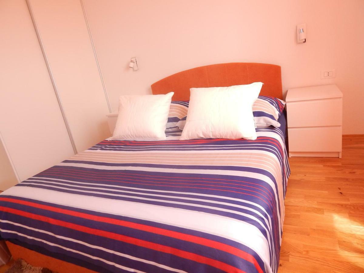 Apartman Karlo Makarska Eksteriør bilde